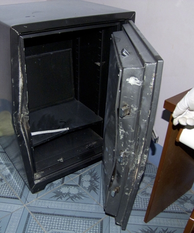 Tin tức h&igrave;nh sự mới nhất, điều tra truy x&eacute;t tội phạm trộm số t&agrave;i khoản trị gi&aacute; 2,8 tỷ 