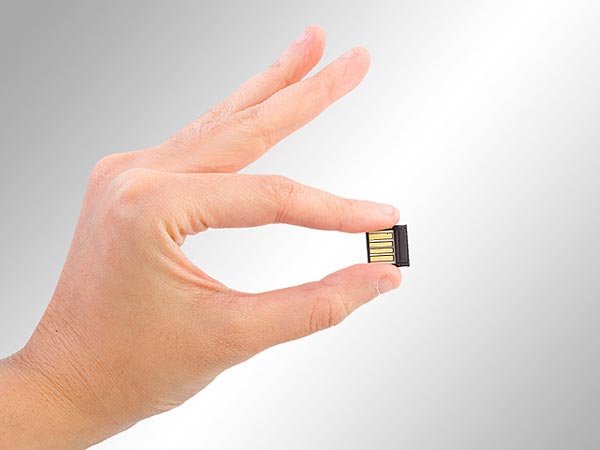 Những chiếc USB trong tương lai sẽ c&oacute; k&iacute;ch thước của ph&acirc;n tử