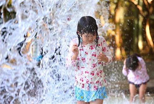 Từ ng&agrave;y 31/7 đến 5/8 được coi l&agrave; đợt nắng n&oacute;ng k&eacute;o d&agrave;i kỷ lục ở Nhật Bản