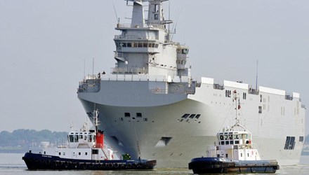 Ph&aacute;p đ&atilde; quyết định kh&ocirc;ng b&agrave;n giao hai t&agrave;u hỗ trợ đổ bộ trực thăng Mistral cho Nga 