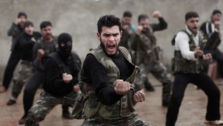 C&aacute;c chiến binh nổi dậy Syria được Mỹ huấn luyện để chống IS
