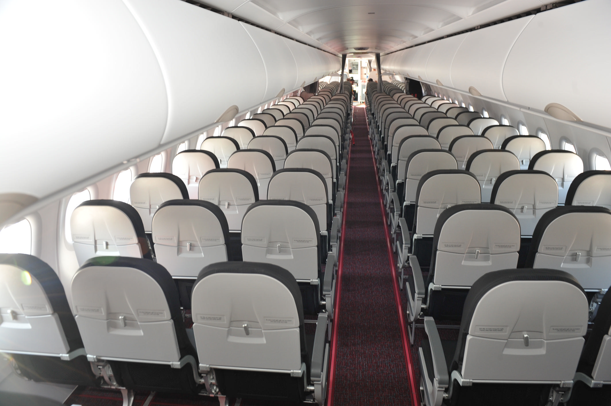 Chiếc m&aacute;y bay A321 của Vietjet mang số hiệu VN-A665 từ Hamburg (Đức) đ&atilde; đ&aacute;p xuống s&acirc;n bay T&acirc;n Sơn Nhất