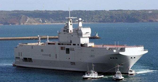 Ai Cập k&yacute; hợp đồng mua hai chiến hạm Mistral của Ph&aacute;p