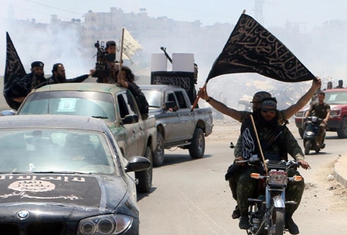 Phiến quân Mặt trận Nusra ở thành phố Aleppo, phía Bắc Syria, hôm 26/5 Phiến quân Mặt trận Nusra ở thành phố Aleppo, phía Bắc Syria, hôm 26/5