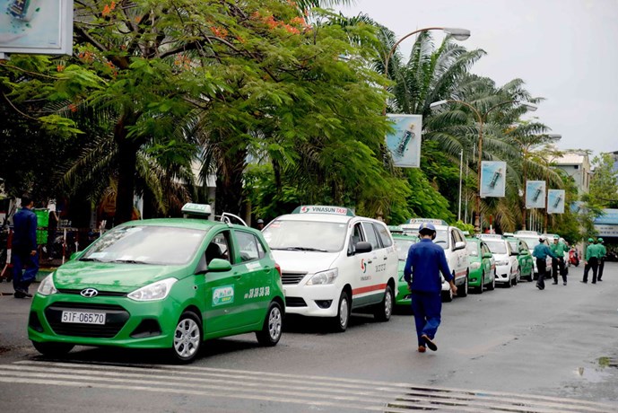 Tin tức mới cập nhật hôm nay cho biết hàng trăm lái xe tại TP HCM dương tính với chất gây nghiện Tin tức mới cập nhật hôm nay cho biết hàng trăm lái xe tại TP HCM dương tính với chất gây nghiện