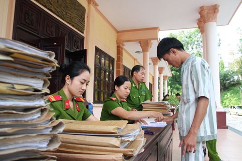 Tin tức mới cập nhật h&ocirc;m nay cho biết Chủ tịch nước ra Quyết định đặc x&aacute; năm 2015
