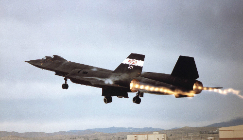 Máy bay SR-71 Blackbird của Mỹ. Máy bay SR-71 Blackbird của Mỹ.