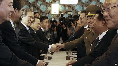 Một cuộc đ&agrave;m ph&aacute;n giữa quan chức 2 miền Triều Ti&ecirc;n hồi th&aacute;ng 10.2014