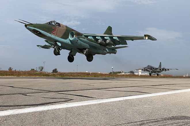 M&aacute;y bay chiến đấu của Nga tham gia chiến dịch kh&ocirc;ng k&iacute;ch tại Syria
