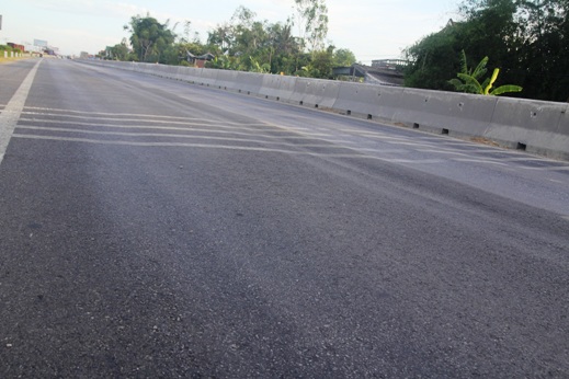 Một số điểm hằn l&uacute;n tr&ecirc;n quốc lộ 1A đoạn qua Nghệ An