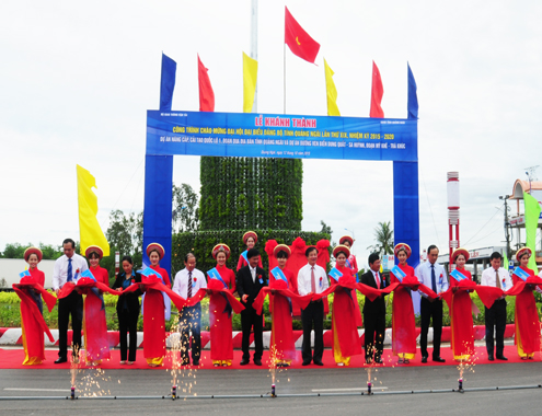 Lễ kh&aacute;nh th&agrave;nh đưa hơn 81 km đoạn đi qua Quảng Ng&atilde;i đưa v&agrave;o sử dụng