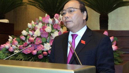 Ph&oacute; Thủ tướng Nguyễn Xu&acirc;n Ph&uacute;c trả lời chất vấn s&aacute;ng 13/6