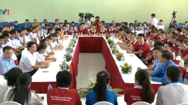 Đ&acirc;y l&agrave; năm thứ 13 Th&agrave;nh phố H&agrave; Nội tổ chức chương tr&igrave;nh tuy&ecirc;n dương thủ khoa xuất sắc 