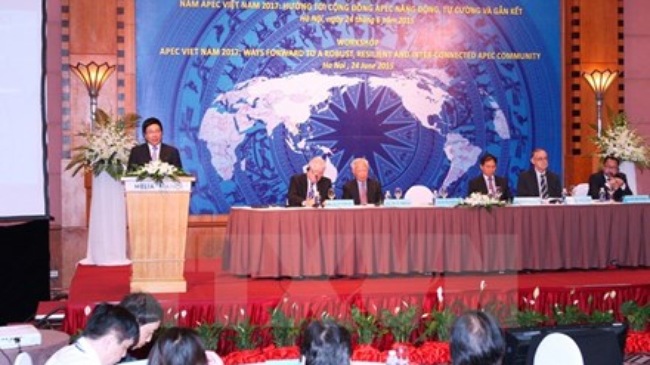 Hội thảo năm APEC Việt Nam 2017: Hướng tới cộng đồng APEC năng động, tự cường v&agrave; gắn kết