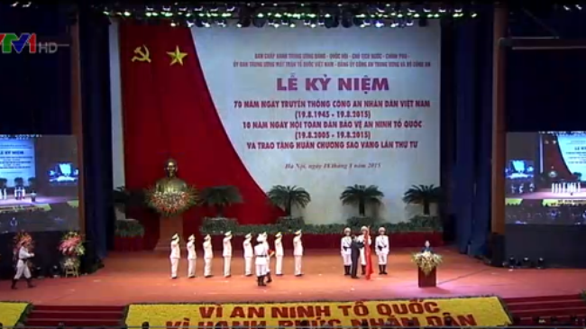 Tin tức mới cập nhật trong nước cho hay, lễ kỷ niệm 70 năm Ng&agrave;y truyền thống C&ocirc;ng an nh&acirc;n d&acirc;n đ&atilde; diễn ra trong kh&ocirc;ng kh&iacute; trang trọng v&agrave; &yacute; nghĩa