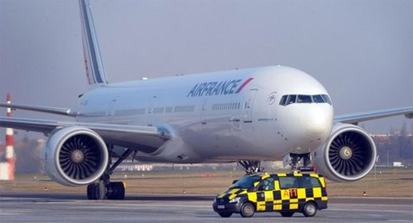 M&aacute;y bay Air France su&yacute;t đ&acirc;m v&agrave;o n&uacute;i, theo tin tức mới cập nhật 
