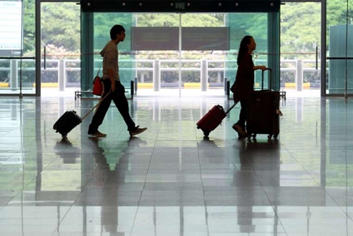 Tin tức mới cập nhật trong nước, Singapore đ&atilde; n&ecirc;u l&yacute; do từ chối nhập cảnh với một số phụ nữ Việt