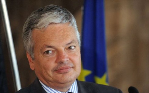 Tin tức mới cập nhật quốc tế cho hay, Ngoại trưởng Bỉ Didier Reynders h&ocirc;m qua (4/9) cho biết, Li&ecirc;n minh ch&acirc;u &Acirc;u rất quan t&acirc;m tới c&aacute;c cuộc thảo luận với Nga về một loạt vấn đề quốc tế.