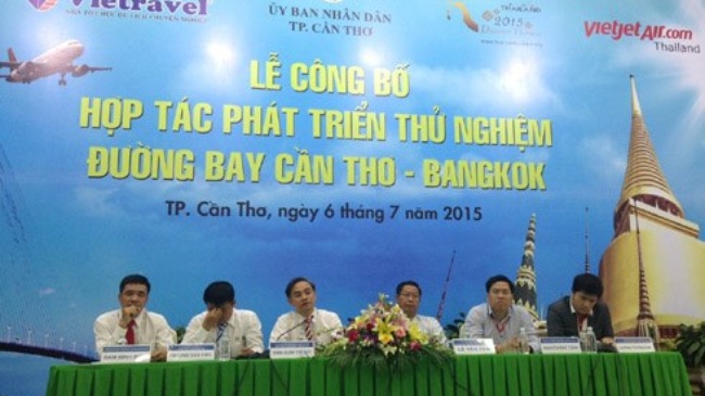 Lễ c&ocirc;ng bố  hợp t&aacute;c ph&aacute;t triển thử nghiệm đường bay Cần Thơ - Bangkok 