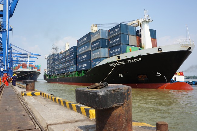  4 Cảng vụ đường thủy trực thuộc Cục Đường thủy nội địa sẽ bắt đầu th&iacute; điểm cấp ph&eacute;p qua mạng cho c&aacute;c phương tiện thủy ra, v&agrave;o c&aacute;c cảng, bến