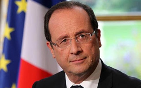 Tổng thống Ph&aacute;p Francois Hollande đưa ra lời cảnh b&aacute;o về một cuộc chiến tranh to&agrave;n diện tại khu vực Trung Đ&ocirc;ng, theo tin tức mới cập nhật quốc tế 