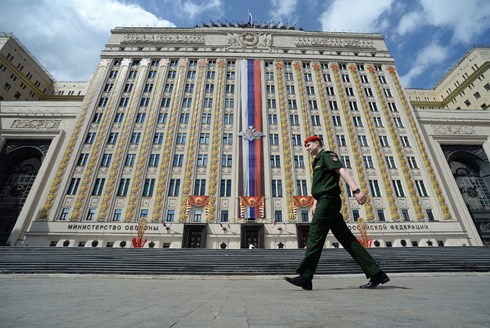 T&ograve;a nh&agrave; Bộ Quốc ph&ograve;ng Nga ở Moscow