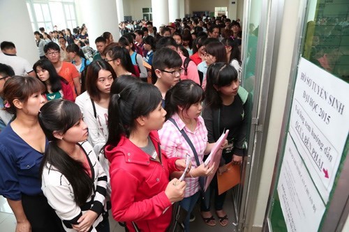 Tin tức mới cập nhật hôm nay đề cập đến việc tiếp tục tổ chức kỳ thi '2 trong 1' vào năm 2016 Tin tức mới cập nhật hôm nay đề cập đến việc tiếp tục tổ chức kỳ thi '2 trong 1' vào năm 2016