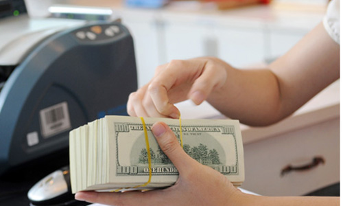 Số tiền tương đương 1,3 tỷ USD được d&ugrave;ng để b&ugrave; đắp thiếu hụt ng&acirc;n s&aacute;ch tạm thời