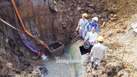 Đường ống nước sạch sông Đà nhiều lần gặp sự cố Đường ống nước sạch sông Đà nhiều lần gặp sự cố