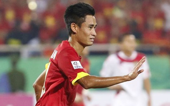 Tin tức mới cập nhật ng&agrave;y 29/11: Tiền vệ Vũ Minh Tuấn l&agrave; mắt x&iacute;ch quan trọng trong đội h&igrave;nh của &ocirc;ng Miura