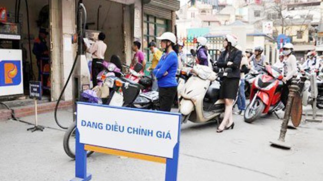 Tin tức mới cập nhật h&ocirc;m nay cho biết c&ocirc;ng bố điều chỉnh gi&aacute; xăng