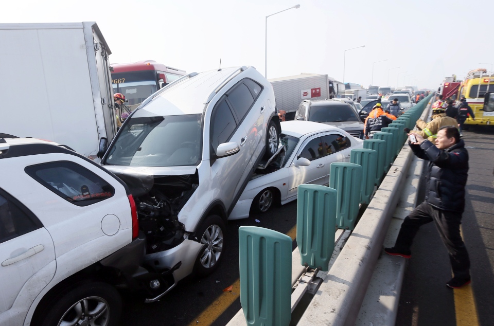 Sương mù cũng khiến sân bay Incheon huỷ 18 chuyến bay và 7 chuyến bay khác phải chuyển hướng.