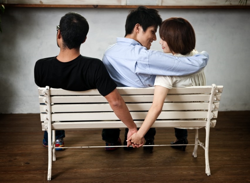 Trước đ&acirc;y tại H&agrave;n Quốc, tội ngoại t&igrave;nh c&oacute; thể bị phạt năm t&ugrave; 