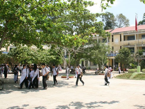 Tin tức mới nhất, trưởng THCS L&yacute; Tự Trọng đang x&aacute;c định r&otilde; nguy&ecirc;n nh&acirc;n để đưa ra hướng xử l&yacute; đ&iacute;ch đ&aacute;ng