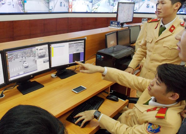 Camera giao th&ocirc;ng được sử dụng để gi&aacute;m s&aacute;t v&agrave; xử l&yacute; phương tiện vi phạm
