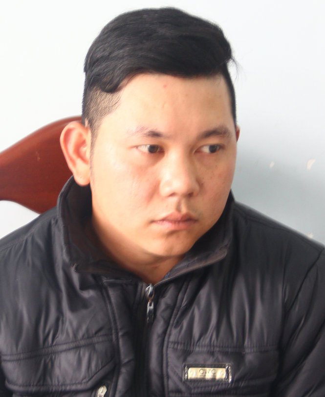 Nghi phạm Trương Minh H&ugrave;ng, nghi can trực tiếp cầm dao đ&acirc;m &ocirc;ng L.T.V.