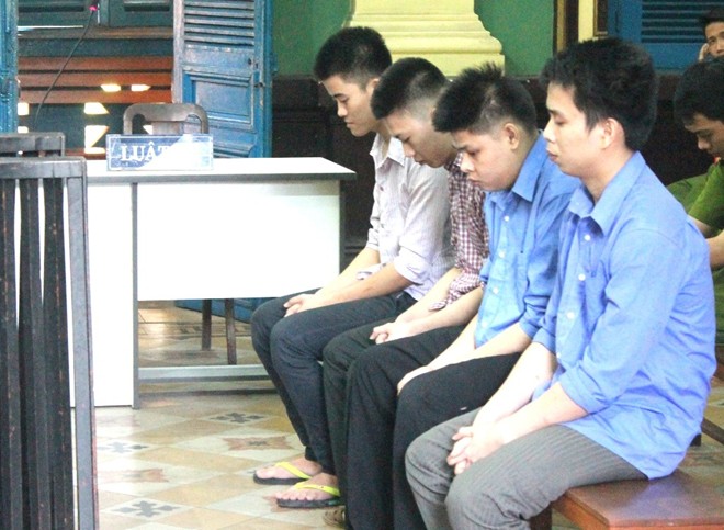Trong những tin tức ph&aacute;p luật mới nhất h&ocirc;m nay c&oacute; vụ xử vụ &aacute;n đ&acirc;m chết bạn trong khi say xỉn