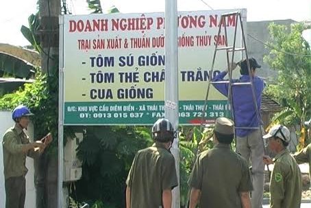 Th&aacute;i B&igrave;nh: To&agrave;n tỉnh tham gia giải tỏa vi phạm l&ograve;ng, lề đường l&agrave; một trong những tin ph&aacute;p luật mới nhất h&ocirc;m nay. Ảnh: 