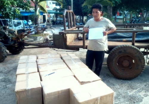 Khởi tố đối tượng bu&ocirc;n lậu thuốc l&aacute; bằng m&aacute;y c&agrave;y l&agrave; một trong những tin ph&aacute;p luật 24h qua