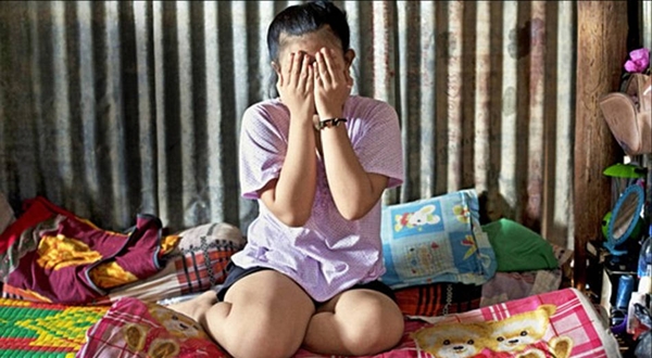Trong những tin tức ph&aacute;p luật mới nhất h&ocirc;m nay c&oacute; vụ giải cứu th&agrave;nh c&ocirc;ng 2 b&eacute; g&aacute;i bị lừa v&agrave;o &lsquo;động&rsquo; mại d&acirc;m ở Hải Dương