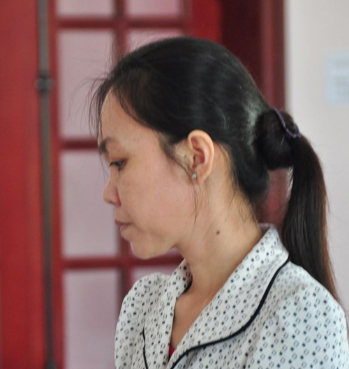 Bị c&aacute;o Tỵ trước t&ograve;a.