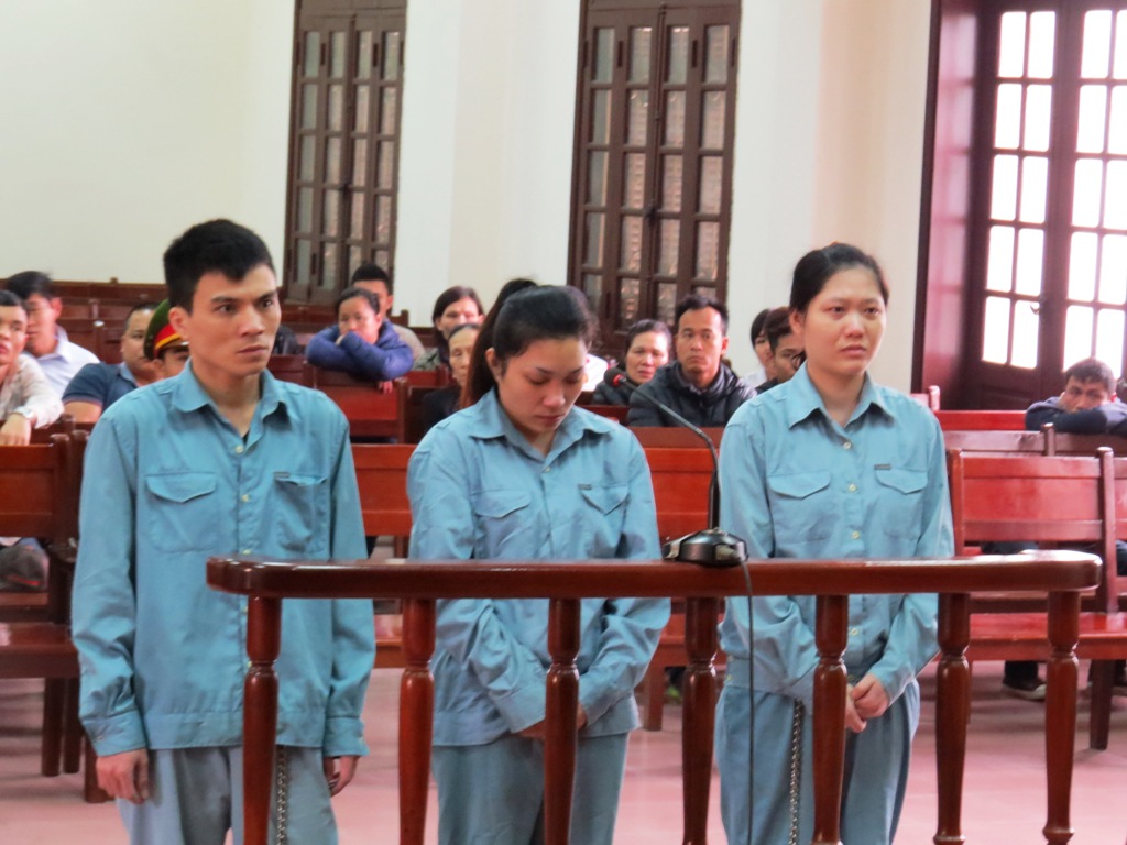 Những tin tức ph&aacute;p luật mới nhất h&ocirc;m nay đề cập đến đường d&acirc;y bu&ocirc;n ma t&uacute;y trong trại giam