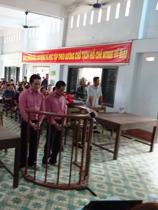 Trong những tin tức ph&aacute;p luật mới nhất h&ocirc;m nay c&oacute; vụ Bắt, đ&aacute;nh người đ&ograve;i tiền lãi &ldquo;cắt c&ocirc;̉&rdquo;,