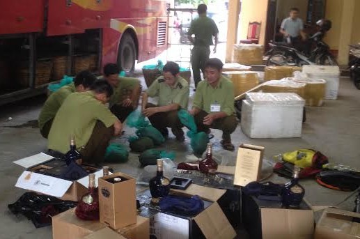 Bị truy đuổi, d&ugrave;ng n&aacute; bắn tới tấp CSGT theo những tin tức ph&aacute;p luật online mới nhất trong ng&agrave;y. Ảnh: l&agrave; một trong những tin ph&aacute;p luật mới nhất h&ocirc;m nay. Ảnh: