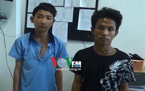 Mới nhỏ tuổi nhưng h&agrave;nh vi của 2 đối tượng Tr&iacute; v&agrave; L&acirc;m l&agrave; rất manh động