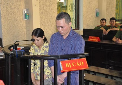 Theo những tin tức ph&aacute;p luật mới nhất, g&atilde; s&aacute;t nh&acirc;n m&aacute;u lạnh đ&atilde; bị tuy&ecirc;n &aacute;n 33 năm t&ugrave;