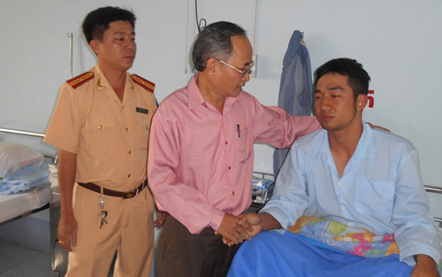 Người vi phạm giao th&ocirc;ng tấn c&ocirc;ng CSGT được đề cập đến trong những tin tức ph&aacute;p luật mới nhất h&ocirc;m nay