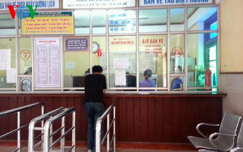 Truy t&igrave;m kẻ gian lấy cắp 85 triệu đồng tiền b&aacute;n v&eacute; tại ga Vinh l&agrave; một trong những tin ph&aacute;p luật 24h qua