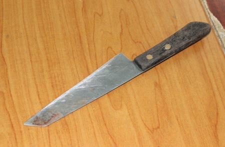 Trong những tin tức ph&aacute;p luật mới nhất h&ocirc;m nay c&oacute; vụ nữ sinh 16 tuổi đ&acirc;m người t&igrave;nh của cha để &lsquo;dằn mặt&rsquo;