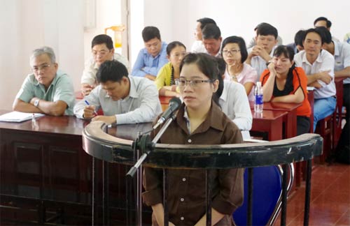 Những tin ph&aacute;p luật 24h qua đề cập đến vụ Nữ kế to&aacute;n UB MTTQ tỉnh tham &ocirc; hơn 6,1 tỷ đồng lĩnh &aacute;n chung th&acirc;n